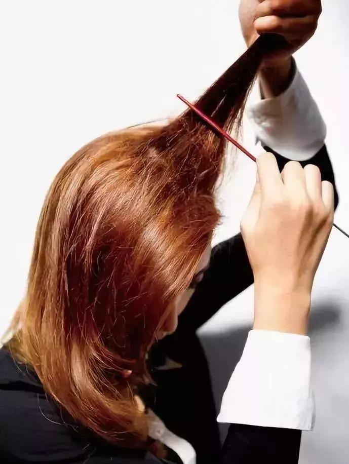 头发发根蓬松技巧,女士头发吹蓬松技巧