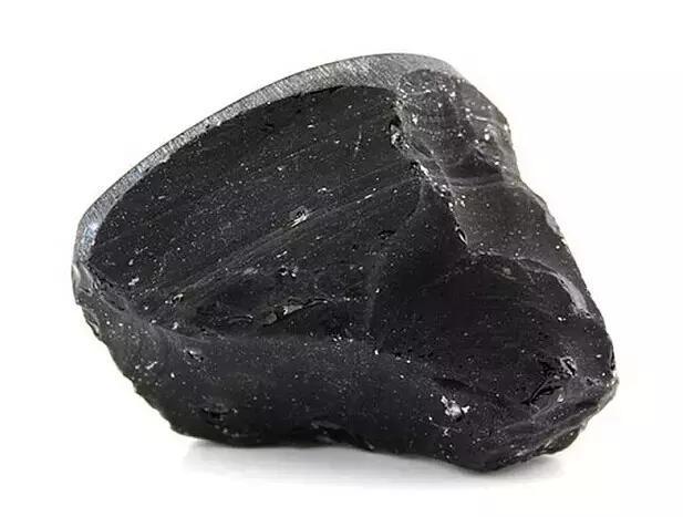 见惯了宝玉石，它的原石长啥样？有些毫不起眼，捡到千万别丢……