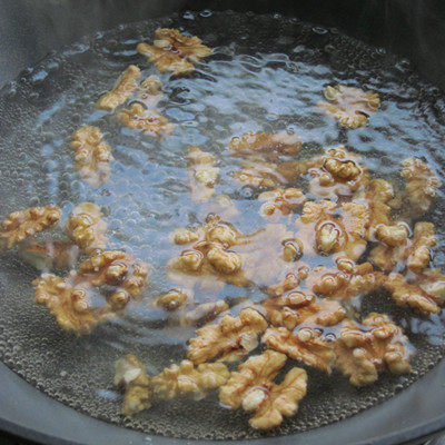 孩子们爱好的零食,琥珀桃仁小零食