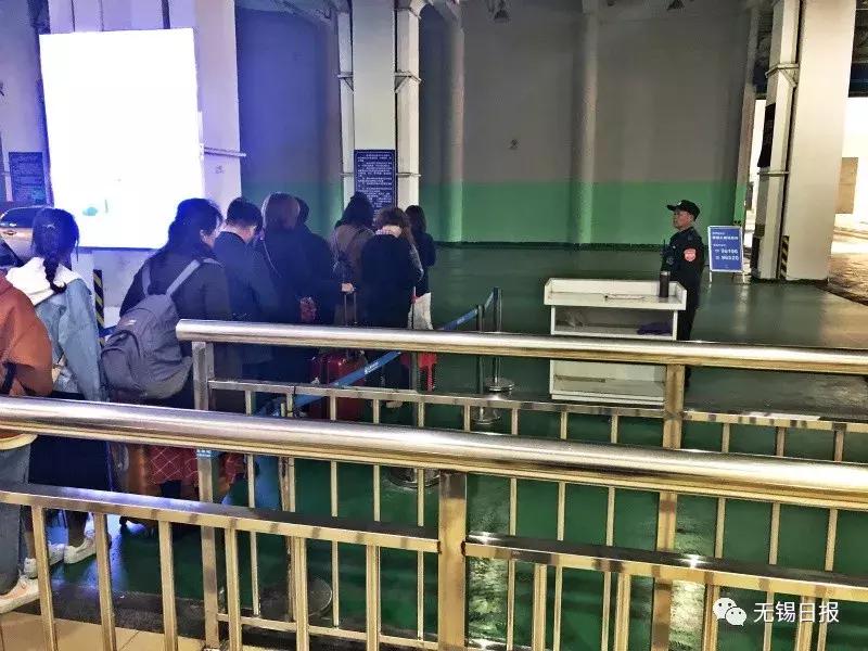 无锡出租车拒载投诉电话,无锡出租车司机拒载会怎样处罚