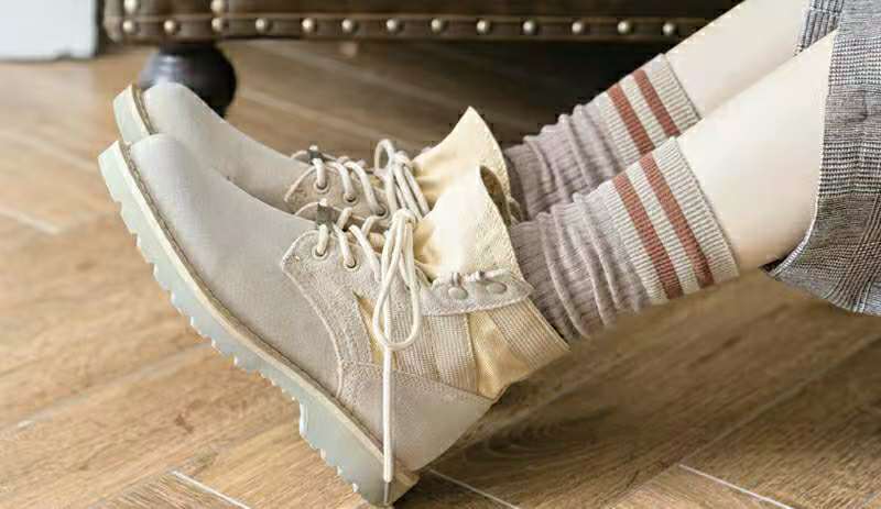 今年秋冬不露脚踝才是真时髦,冬天穿光腿神器露脚踝