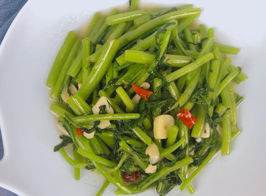 失眠就怕这蔬菜，才2块钱一斤，常吃睡眠好，一觉睡到天亮