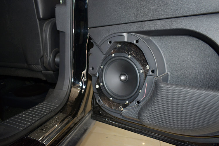 佛山首指-大能汽车隔音，吉普汽车隔音改装大能、大麦隔音除异味