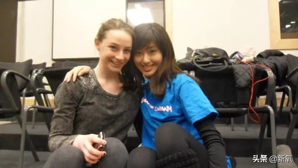 抢了刘亦菲干爹还发博踩天仙，但她这个部位肿得惊人