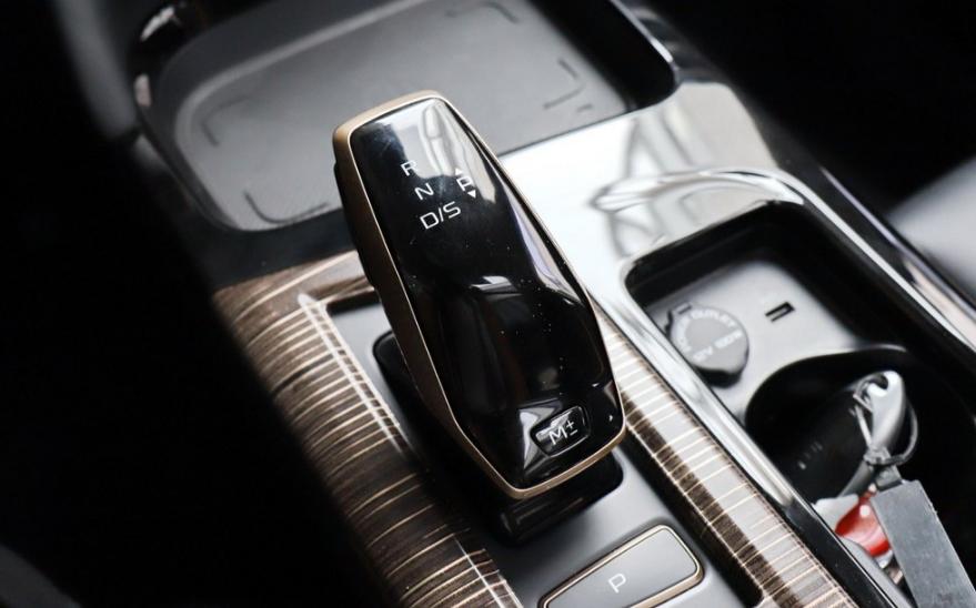 一汽好还是奇瑞好,奇瑞动力那么强为什么销量不行