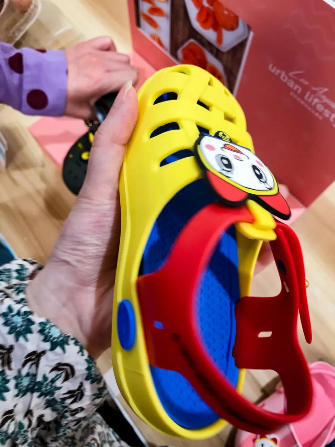 关爱孩子从鞋子开始,关爱宝宝从脚开始