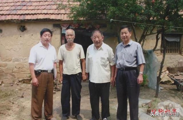 沂蒙飞鹰！一路走好！沂蒙山最后的老八路离世