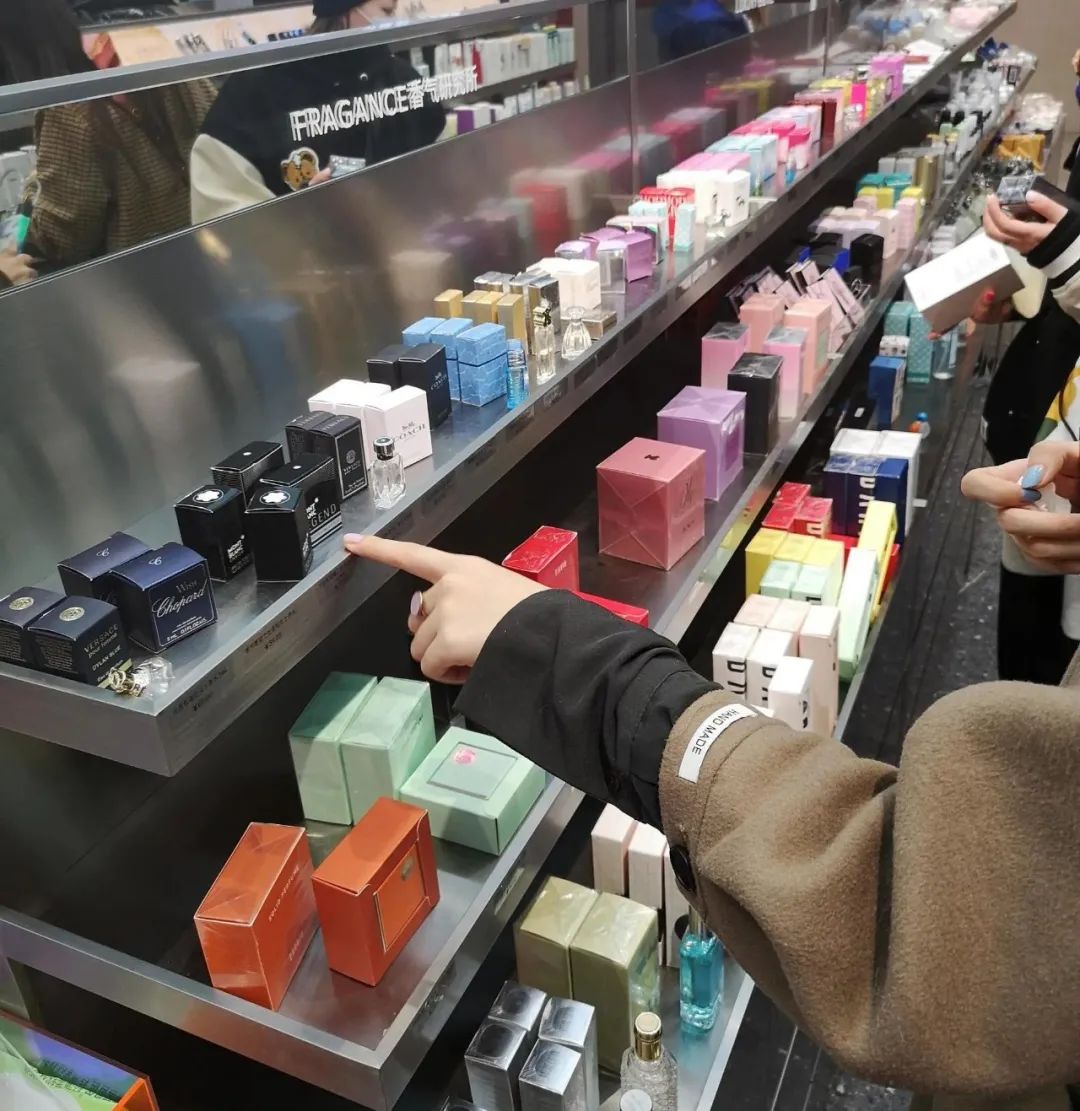 精品美妆店实体店好不好做,高端美妆店好做吗
