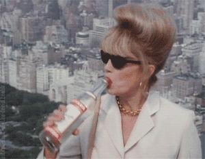 前苏联硬汉国家“偏方”：冰球、桑拿、伏特加，抗疫效果顶呱呱？