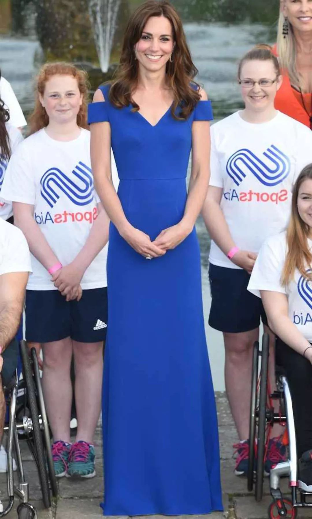 凯特王妃金纱裙,凯特皇妃透纱裙短袖