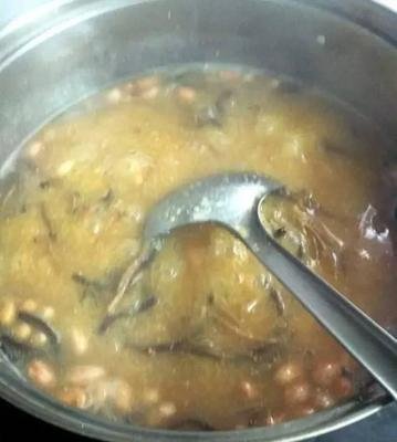 大桶面5元一碗,面馆八元一碗的面一天卖300碗利润