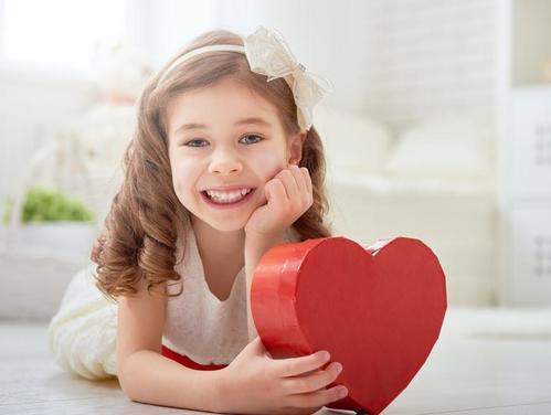 宝宝1岁多了还没长牙齿正常吗,宝宝1岁还未长牙正常吗