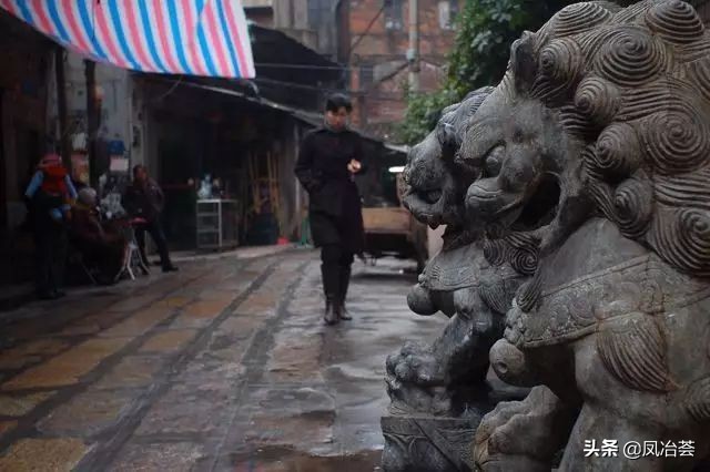 从前车马很慢原句,从前马车很慢一生只够杀一个人