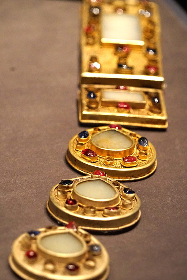 “1420：从南京到北京”沐氏家族*物文**首饰的藏传佛教信息