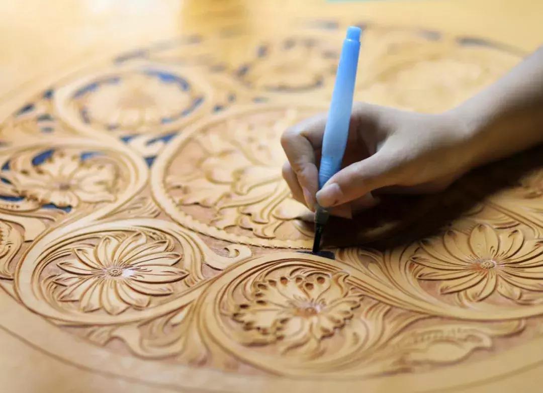 中国最有名的皮雕大师刘扬,刘扬的皮雕世界