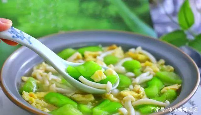 坐月子多吃哪些食物,坐月子多吃哪些粥好