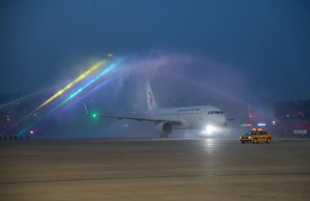 大连到虹桥航班时刻表,大连飞上海虹桥机场