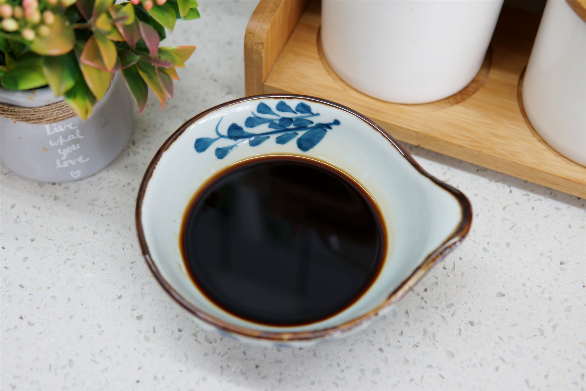 清蒸鱼没有葱姜怎么去腥,清蒸鱼用什么鱼刺少好吃