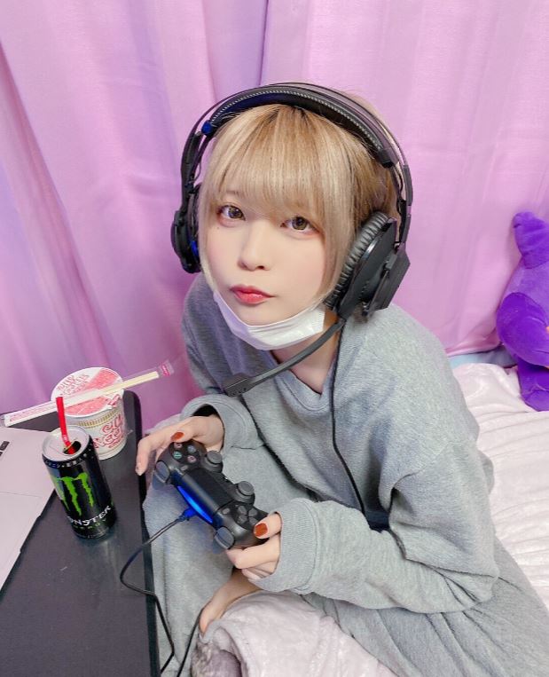 日本游戏主播露脸翻车,乔碧萝素颜