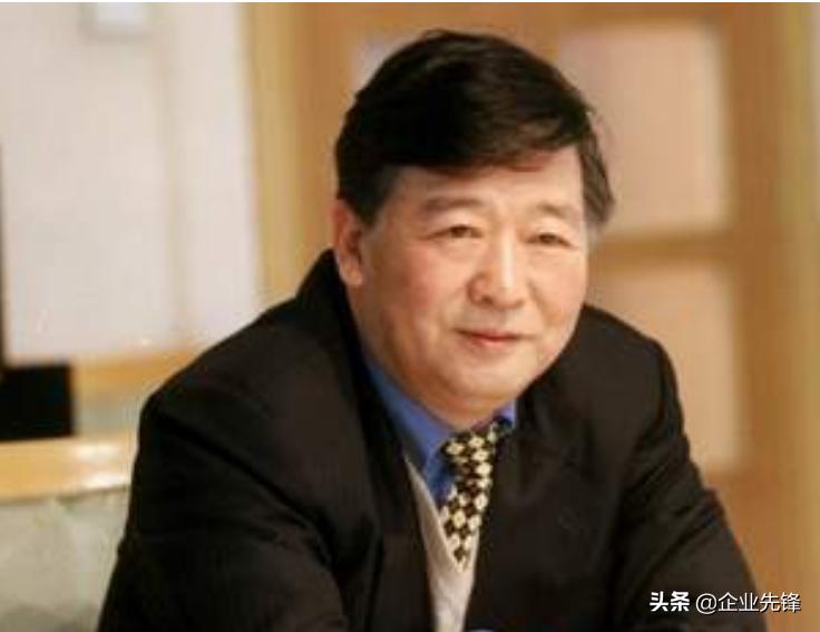他曾带领长虹赚取上亿，打响电视品牌争夺战，如今日薄西山
