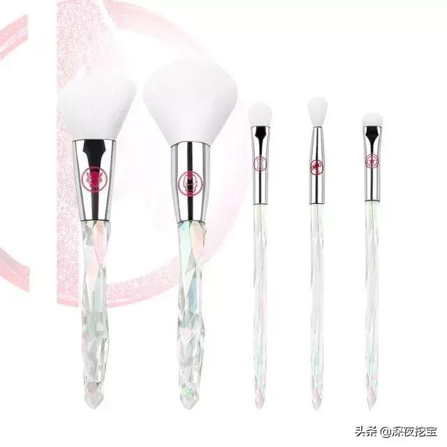 熬夜刷完复联4！我居然被种草了这些画风清奇的彩妆...