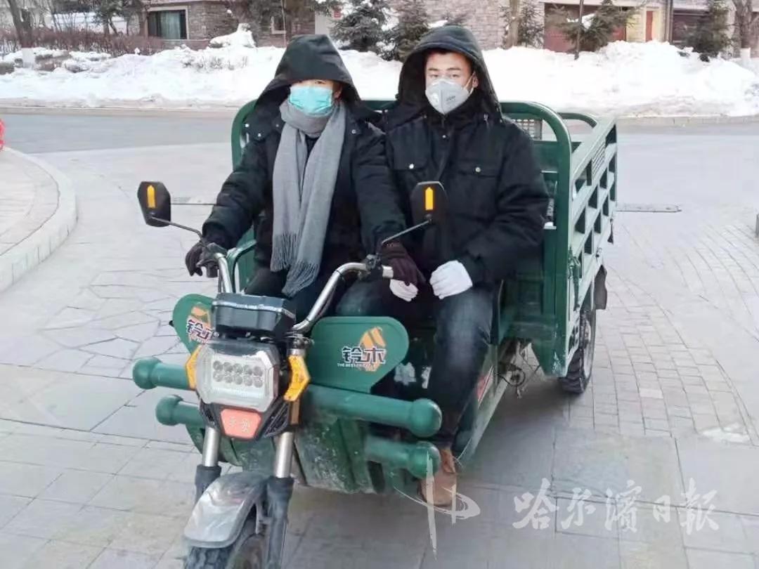 韭菜、白菜、干肠、花生米……街道办*党**员志愿者、物业管家集体变身“代购员”