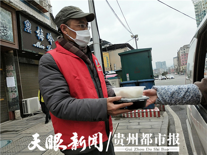 你帮我帮大家帮，帮出邻里真感情！遵义汇川社区“帮帮团”，为民服务受好评