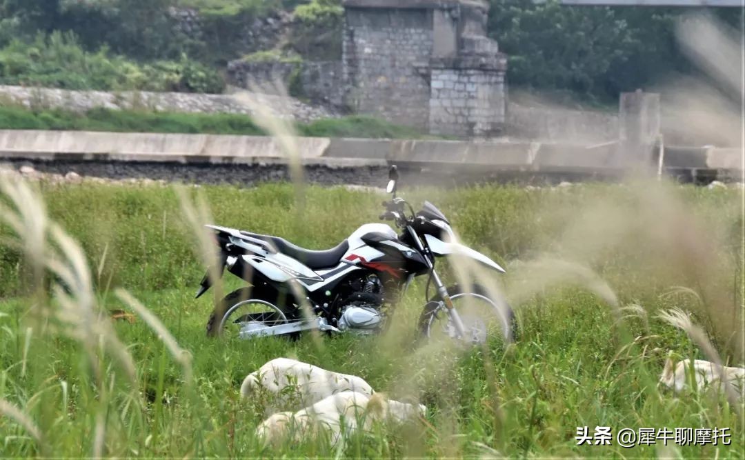 豪爵nk150s越野视频,豪爵nk150s越野摩托车试驾