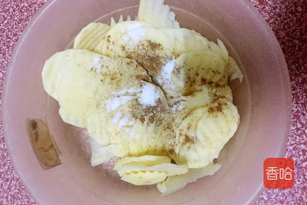 薯片制作方法不用烤箱不用微波炉,用土豆怎么在微波炉里做薯片