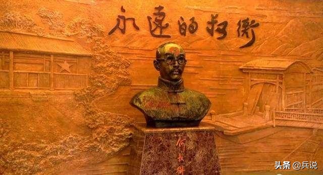 陈赓忍痛装死，逃过一劫！上海治腿伤，请鲁迅写一写红军