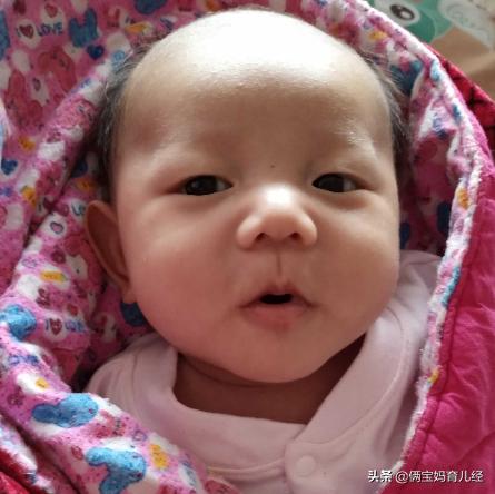 医院照蓝光孩子遭罪吗,小婴儿照蓝光有多可怜