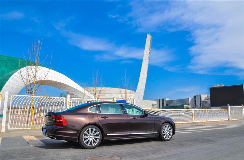 保健养生之选，试驾沃尔沃S90