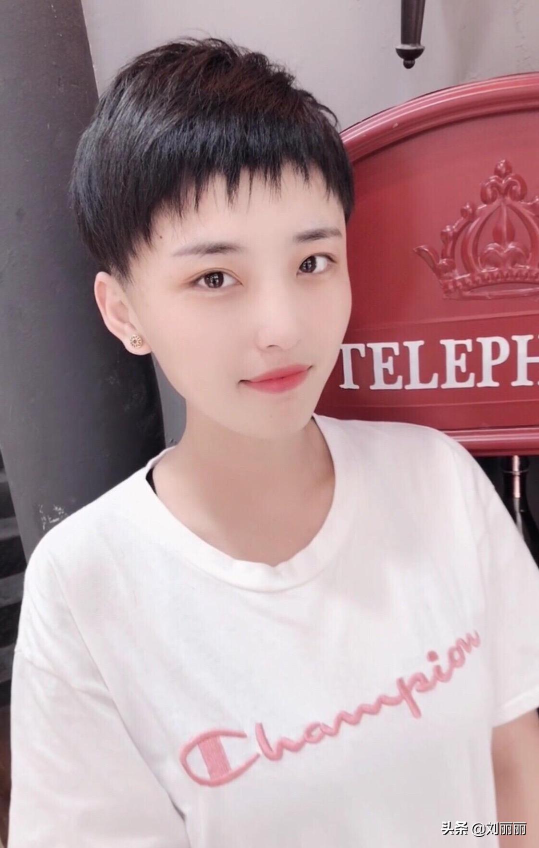 根据脸型跟你设计出更减龄的发型,看一遍就会的发型简单时尚又优雅