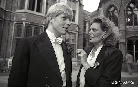 约翰逊是如何当上英国首相的,英国首相眼中的约翰逊