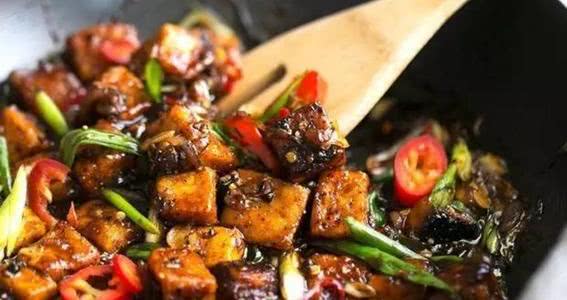 九阳不粘锅涂层有毒吗会致癌,炒菜不粘锅涂层掉了有毒吗