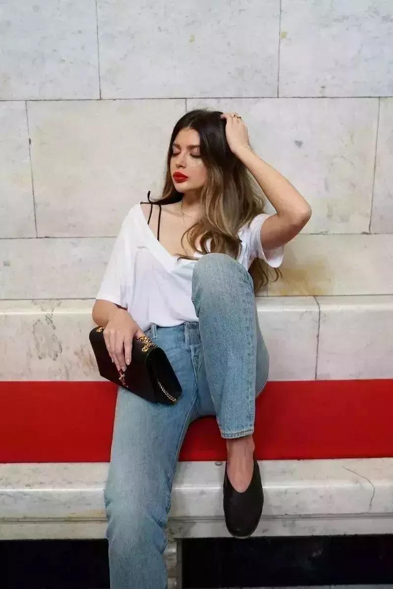 微胖胸大穿紧身衣服好看吗,微胖胸大应该怎么穿衣服