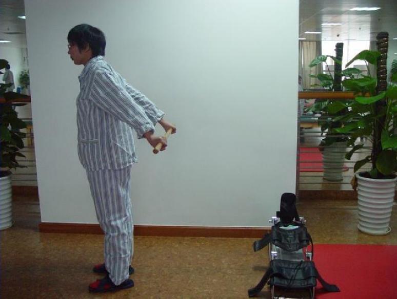 锻炼颈椎和肩周炎的体操视频,最简单的肩周炎的保健操