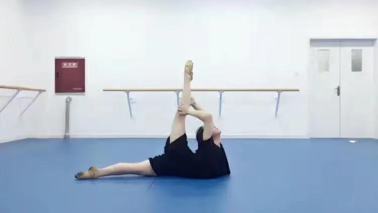 舞蹈如何快速提高软开度,舞蹈生怎么提高软开度