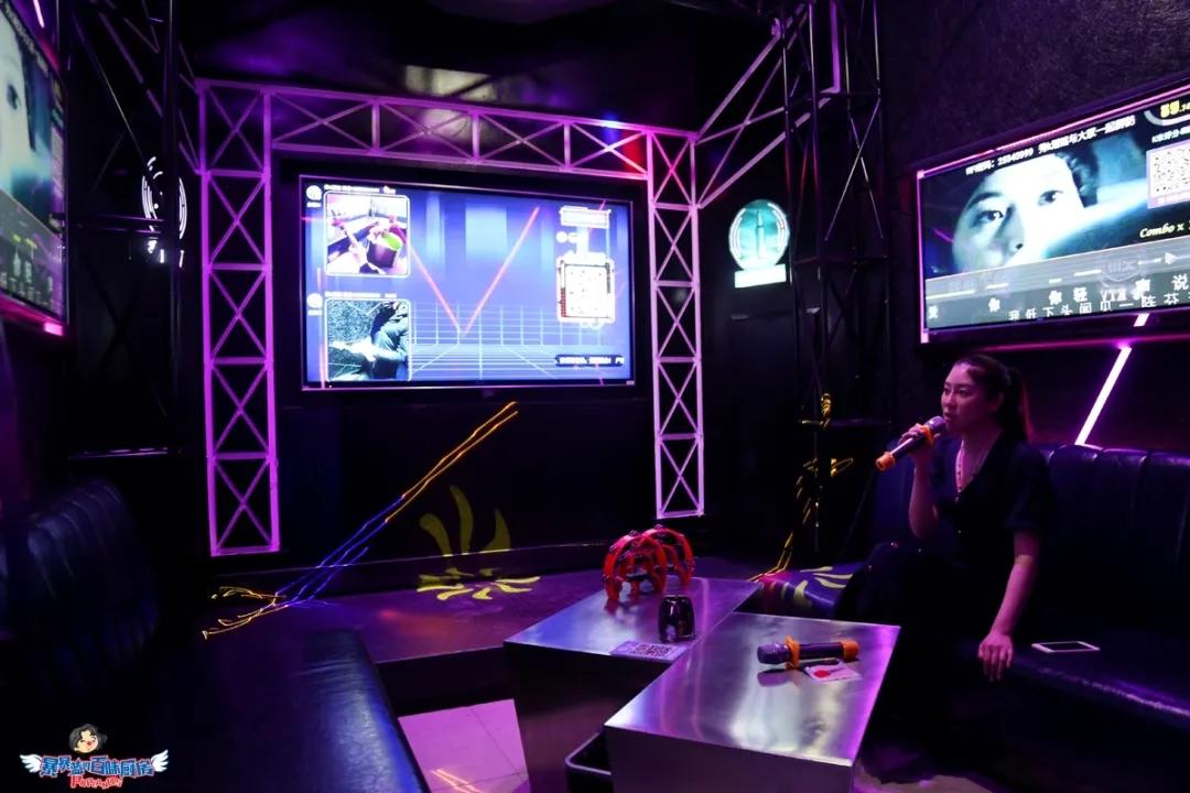 沈阳这家全自助的黑科技夜店风KTV，有机器人小妹可撩