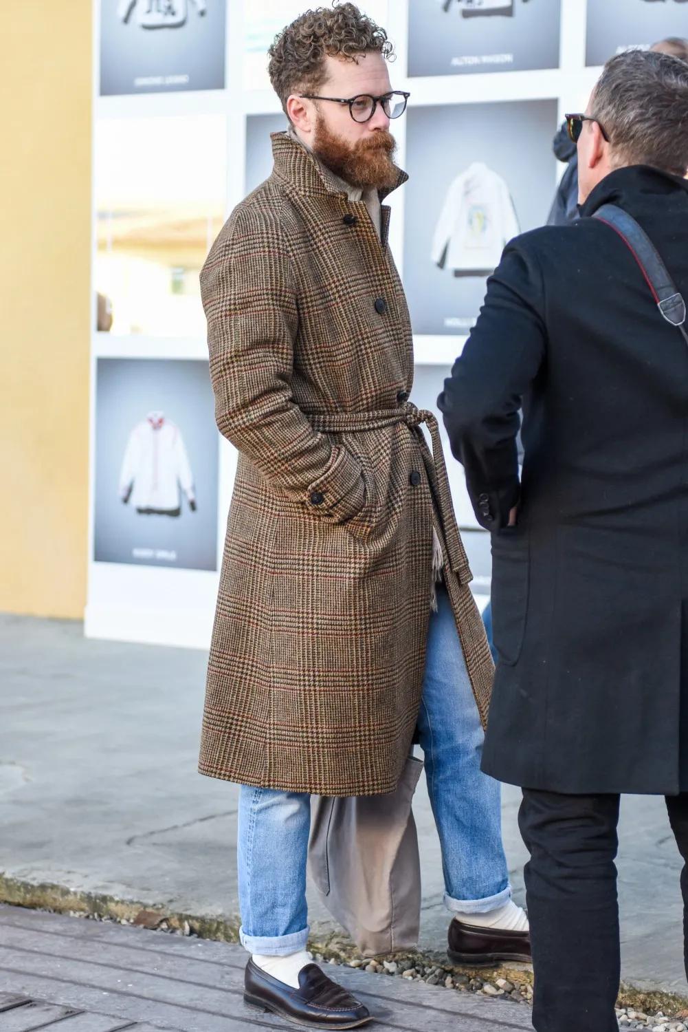 为什么小皮鞋要穿白袜子,什么人穿皮鞋