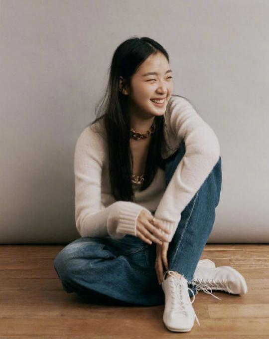 长相惊艳的女人穿搭技巧,显老的人如何穿搭女