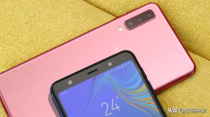 拍照三星相机,三星a7手机测评