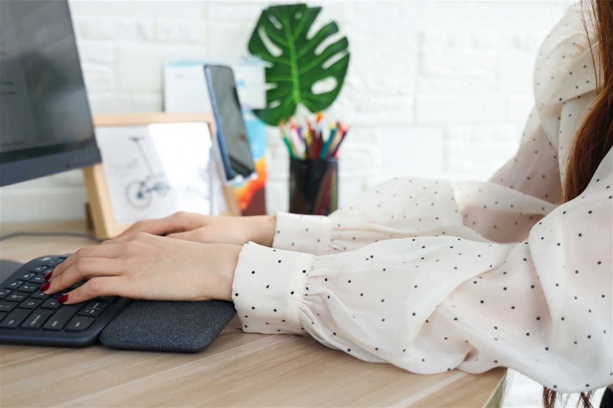 缃楁妧ergok860鐪熷疄娴嬭瘎,缃楁妧k780閿洏娴嬭瘯