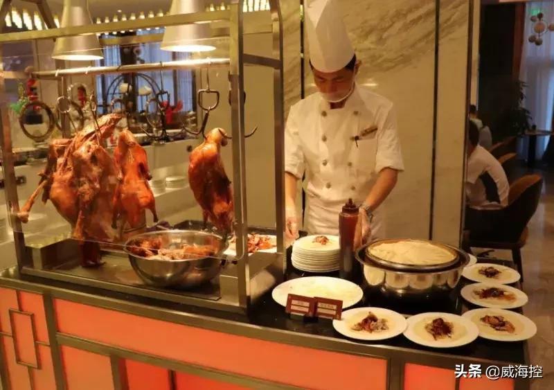 不到百元的大餐,不到百元的酒店