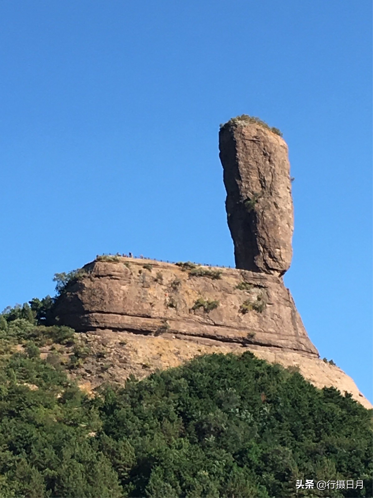 大自然鬼斧神工奇特山峰,大自然的鬼斧神工造就的奇峰怪石