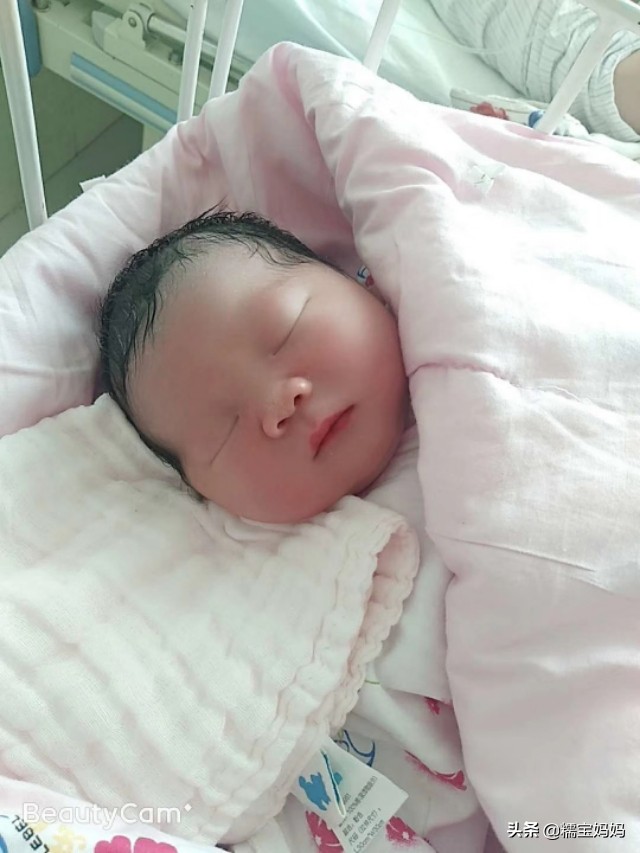 奶水少母乳不够教你专业方法,初期奶水少怎么办