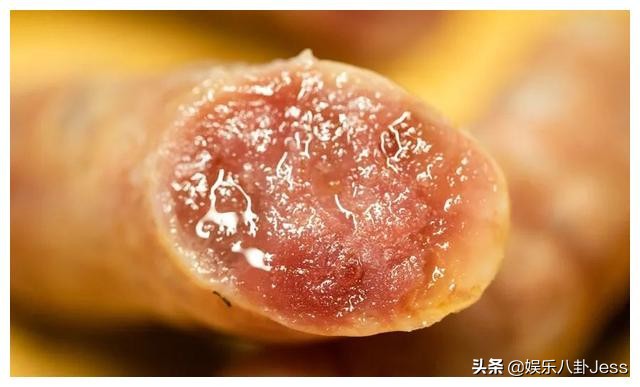 在李佳琦直播间买零食，是个划算的选择吗？