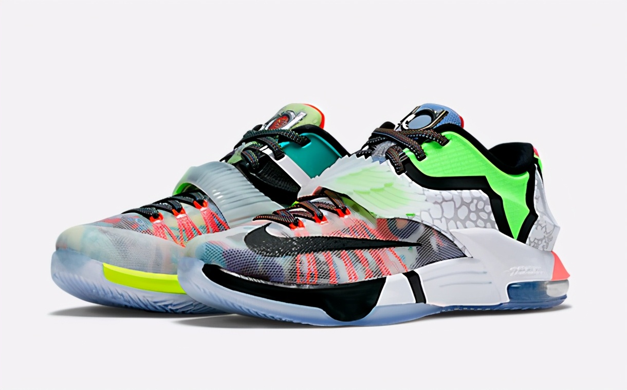 kd杜兰特战靴简版5代,kd球鞋最新