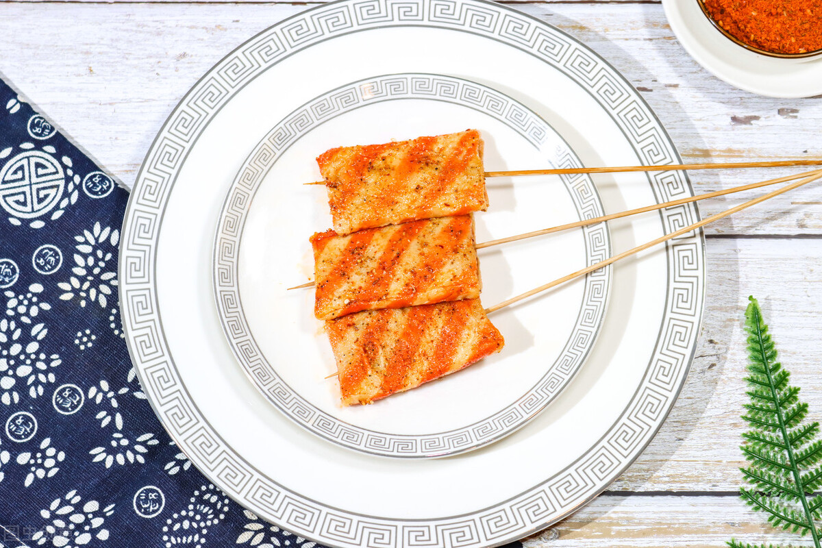 开个炸串串店要投资多少,开炸串串小店赚钱吗