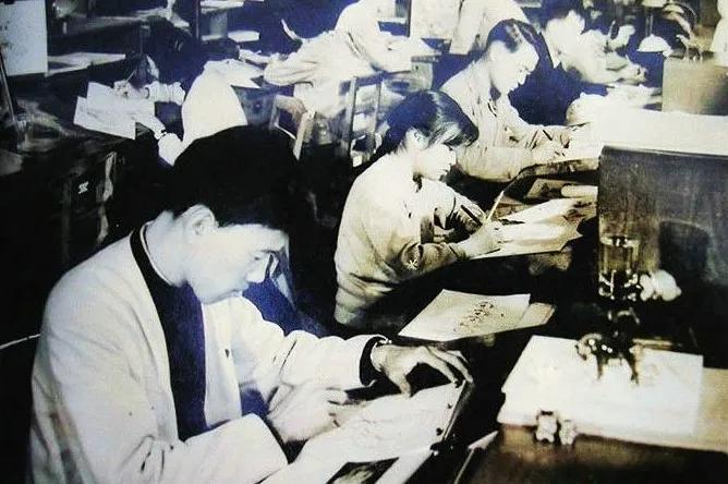 暴露年龄的时候到了,15岁到20岁的人才看过的动画片